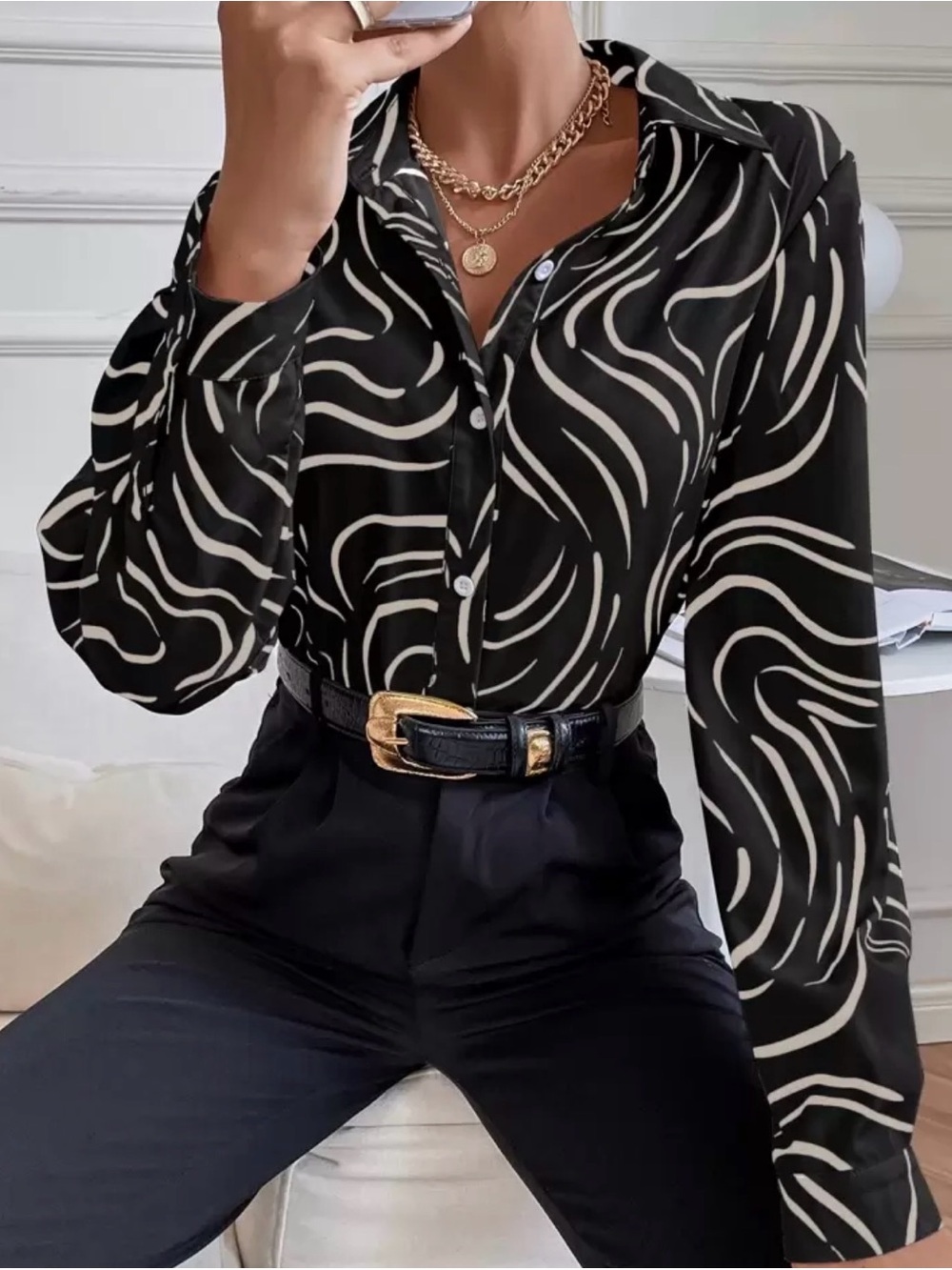 SHEIN Silky Black Button-Down Shirt with Cream Wave Print